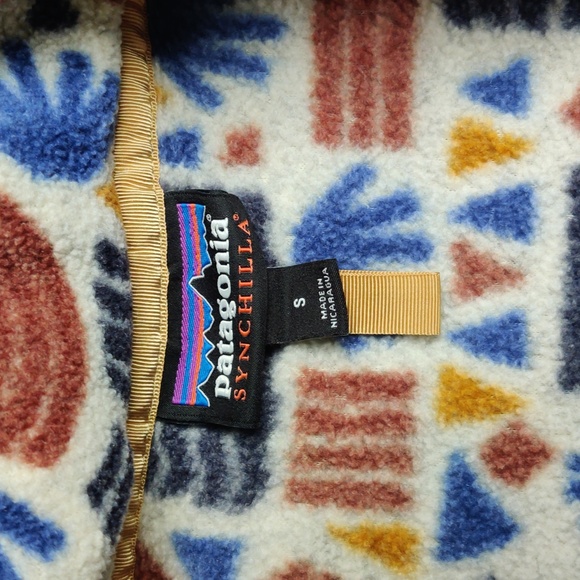 Patagonia Snap-T Synchilla fleece pullover sweater in Protected Peaks: Oatmeal S - Picture 6 of 9